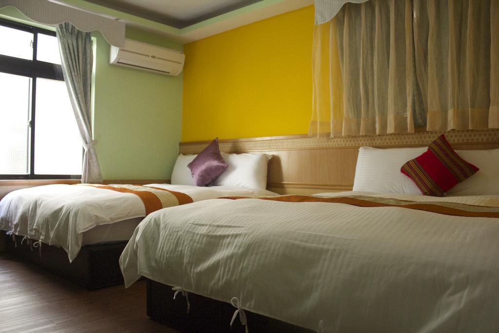 Wen-Feng House B&B Кэньдин Экстерьер фото